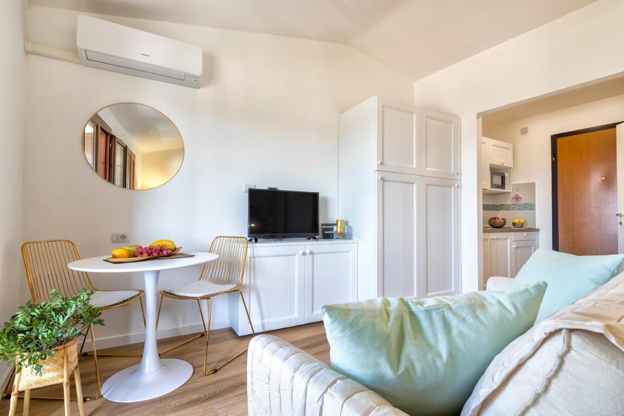 Top Floor Gulf View Apartment Olbia Exterior foto