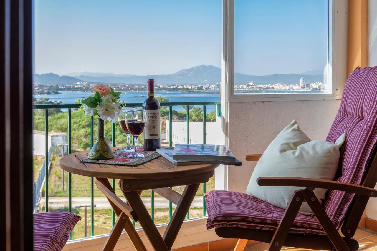 Top Floor Gulf View Apartment Olbia Exterior foto